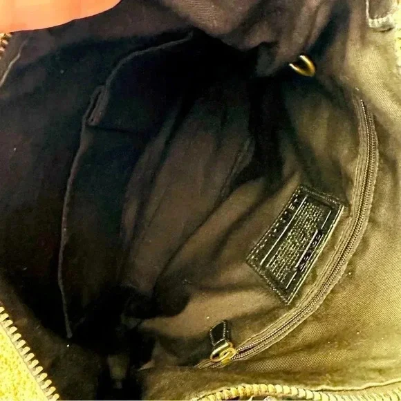 Vintage COACH Soho Slim Duffle Signature C Logo Jacquard Canvas Fabric & Leather - Picture 9 of 12